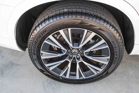 Used 2022 Volvo XC90 T6 Momentum w/ Protection Package Premier image 8