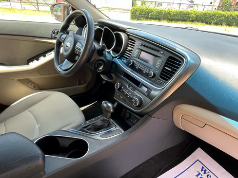 Used 2015 Kia Optima LX image 50