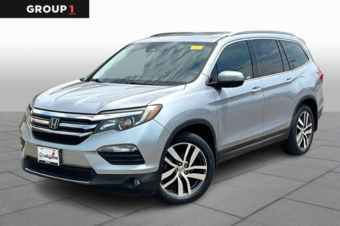 Used 2018 Honda Pilot Touring image 1