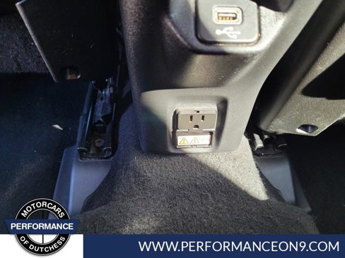 Used 2018 Jeep Renegade Latitude w/ Cold Weather Group image 22