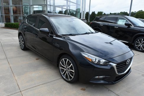 Used 2017 MAZDA MAZDA3 Touring image 10