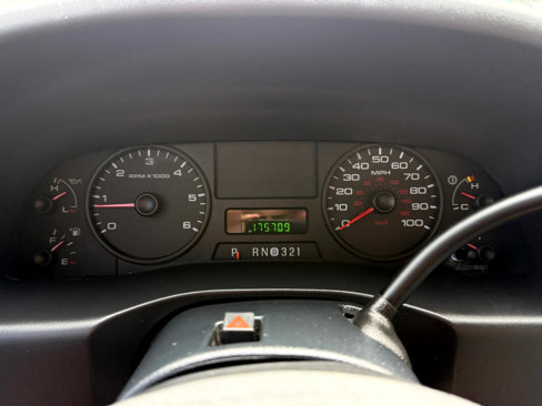 Used 2005 Ford F350 XL image 18