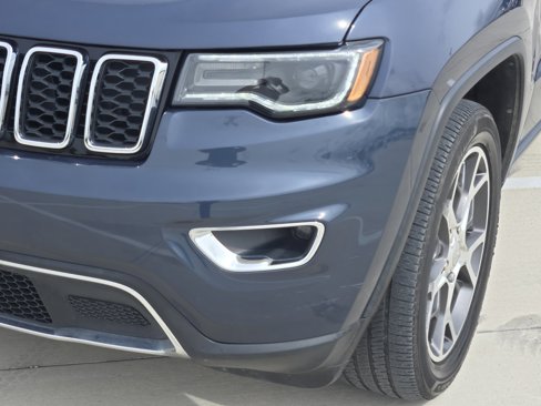 Used 2021 Jeep Grand Cherokee Limited w/ Sun & Sound Group image 10
