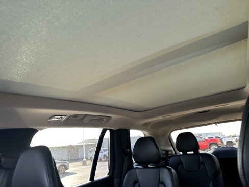 Used 2018 Volvo XC90 T5 Momentum w/ Convenience Package image 25