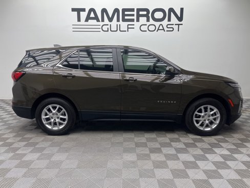 Used 2023 Chevrolet Equinox LT image 4