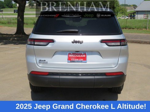 New 2025 Jeep Grand Cherokee L Laredo image 5