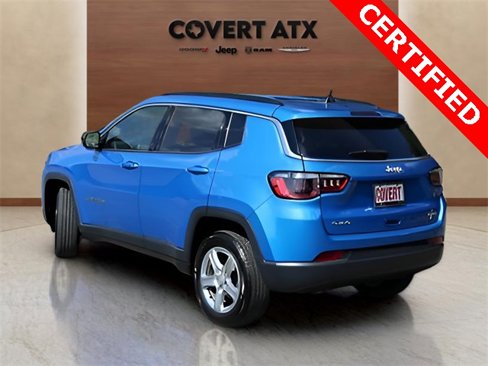 Used 2023 Jeep Compass Latitude image 3