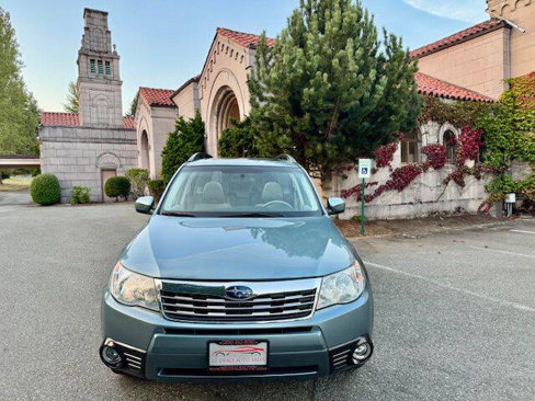 Used 2010 Subaru Forester 2.5X Limited image 3