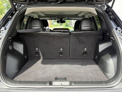 Used 2019 Jeep Cherokee Limited image 39