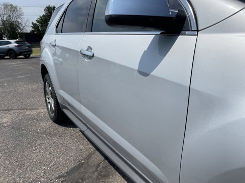 Used 2017 Chevrolet Equinox Premier w/ Enhanced Convenience Package image 14