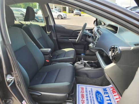 Used 2016 Toyota Prius C Four image 13