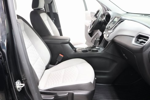 Used 2019 Chevrolet Equinox LS w/ LS Convenience Package image 30