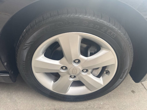 Used 2009 Kia Spectra SX image 26