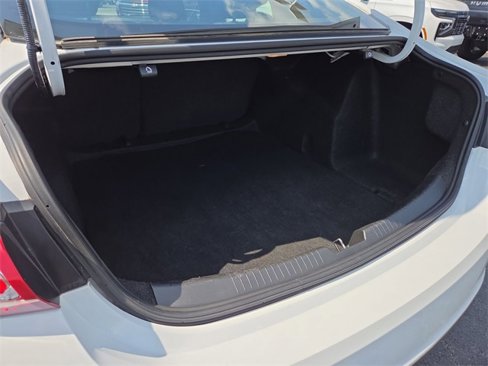 Certified 2020 Chevrolet Malibu LT image 24