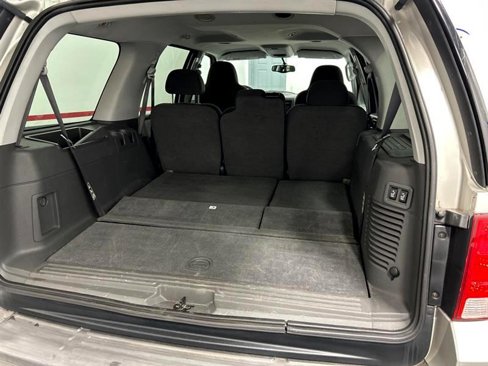 Used 2003 Ford Expedition XLT image 15
