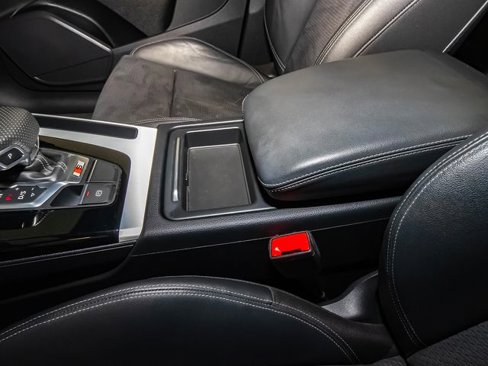 Used 2021 Audi SQ5 Premium w/ Convenience Package image 31
