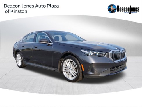 Used 2024 BMW 530i image 1