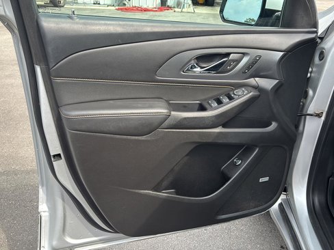 Used 2020 Chevrolet Traverse Premier image 14