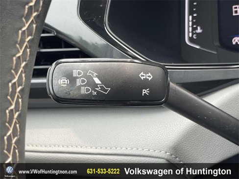 Used 2022 Volkswagen Taos SEL image 18