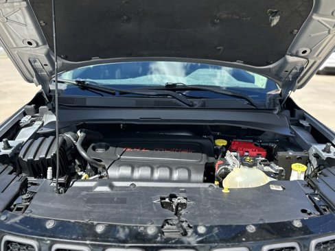 Used 2020 Jeep Compass Trailhawk image 8