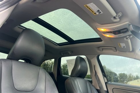Used 2015 Volvo XC60 T5 Premier w/ Proximity Package image 13