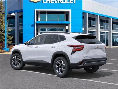 New 2025 Chevrolet Trax LT image 3