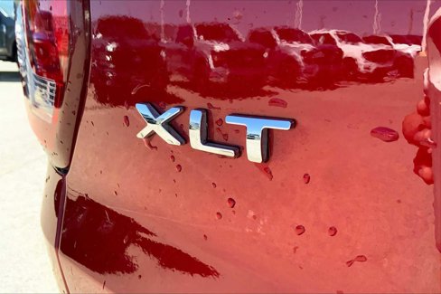 Certified 2019 Ford Explorer XLT w/ Equipment Group 201A image 9