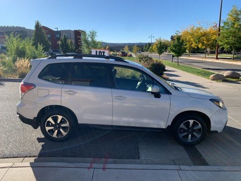 Used 2017 Subaru Forester 2.5i Limited image 4