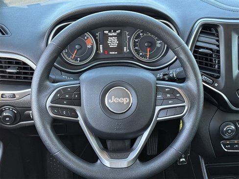 Used 2019 Jeep Cherokee Latitude w/ Popular Appearance Group image 11
