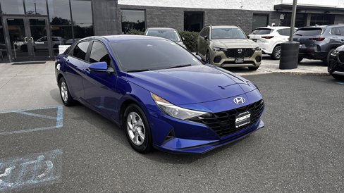 Used 2021 Hyundai Elantra SE image 13