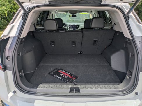 Used 2024 GMC Terrain SLT image 10