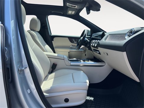 New 2025 Mercedes-Benz GLA 250 4MATIC image 15
