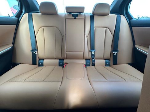 Certified 2023 BMW 330i xDrive Sedan w/ Premium Package image 31