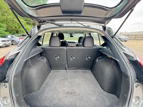 Used 2024 Nissan Kicks S image 29