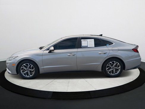 Certified 2023 Hyundai Sonata SEL w/ Convenience Package image 6