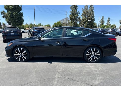 Used 2019 Nissan Altima 2.5 SR image 2