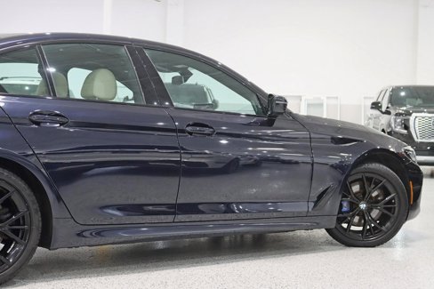 Used 2023 BMW 530i xDrive w/ Executive Package image 11