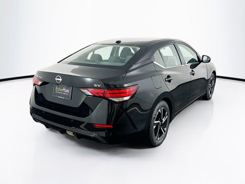 Used 2024 Nissan Sentra SV image 9