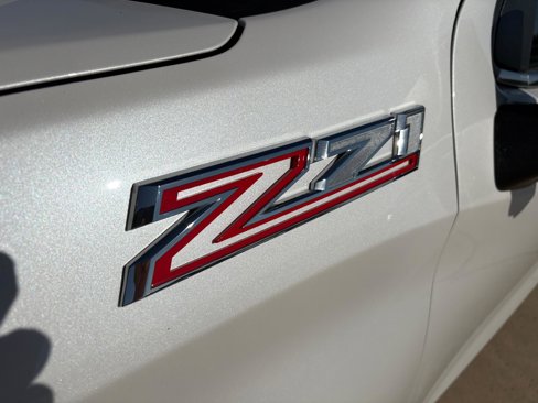 Used 2022 Chevrolet Silverado 1500 LTZ w/ Technology Package image 12