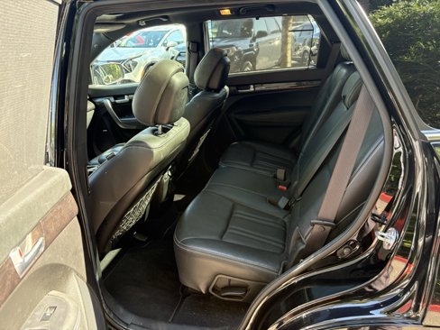Used 2014 Kia Sorento SX image 16