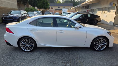 Used 2018 Lexus IS 300 F Sport image 4