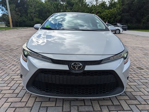 Used 2021 Toyota Corolla LE image 2