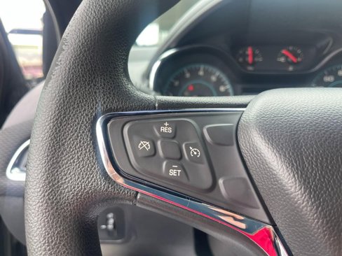 Used 2018 Chevrolet Cruze LT w/ Convenience Package image 24