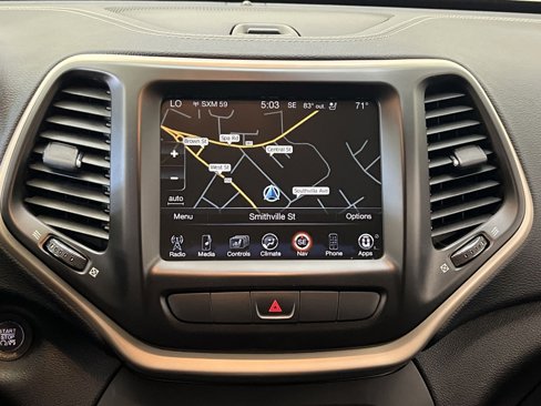 Used 2014 Jeep Cherokee Limited w/ Luxury Group image 18