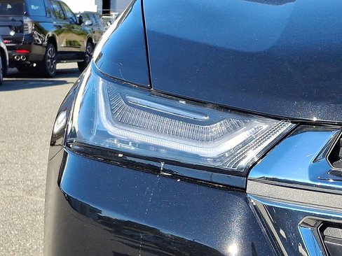 Certified 2023 Chevrolet Traverse LT image 9