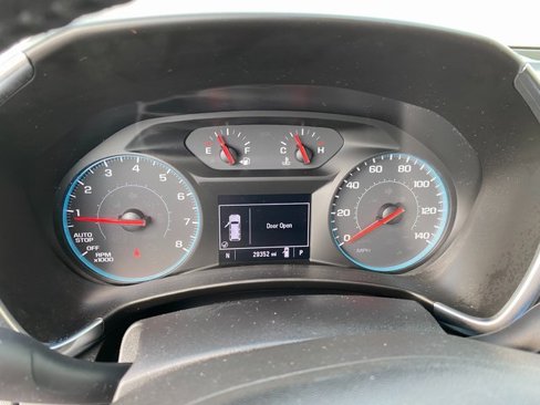 Used 2018 Chevrolet Equinox LT image 31