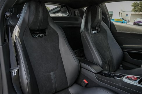 New 2025 Lotus Emira image 37