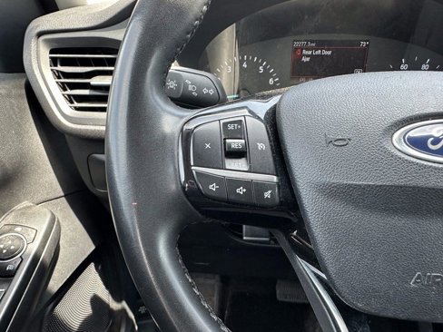 Used 2022 Ford Escape SE w/ Cold Weather Package image 19