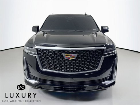 Used 2022 Cadillac Escalade ESV Premium Luxury image 9