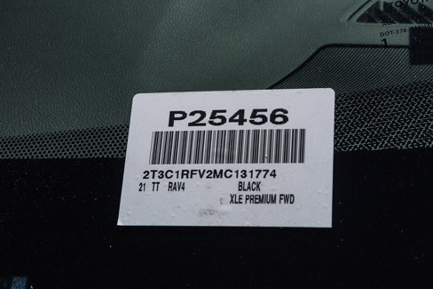 Used 2021 Toyota RAV4 XLE Premium image 29